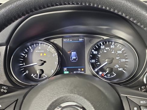 Used 2019 Nissan Rogue SV w/ Premium Package FWD image 19