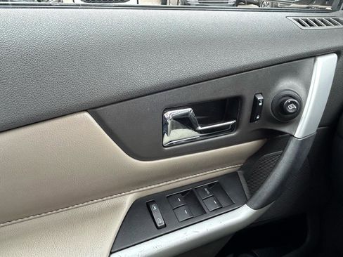 Used 2013 Ford Edge SEL FWD image 31