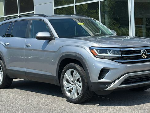 Used 2022 Volkswagen Atlas SE AWD/4WD image 2