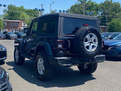 Used 2019 Jeep Wrangler Sport AWD/4WD image 5