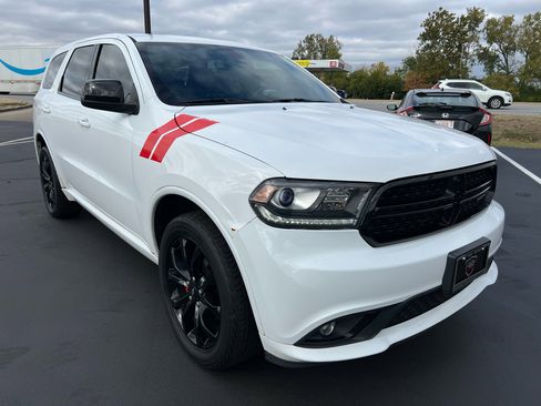Used 2019 Dodge Durango SXT image 11