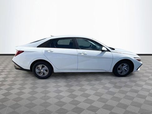 New 2026 Hyundai Elantra SE w/ Cargo Package FWD image 8