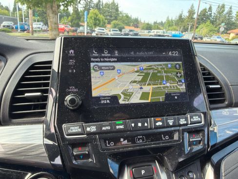 Used 2023 Honda Odyssey Elite image 8
