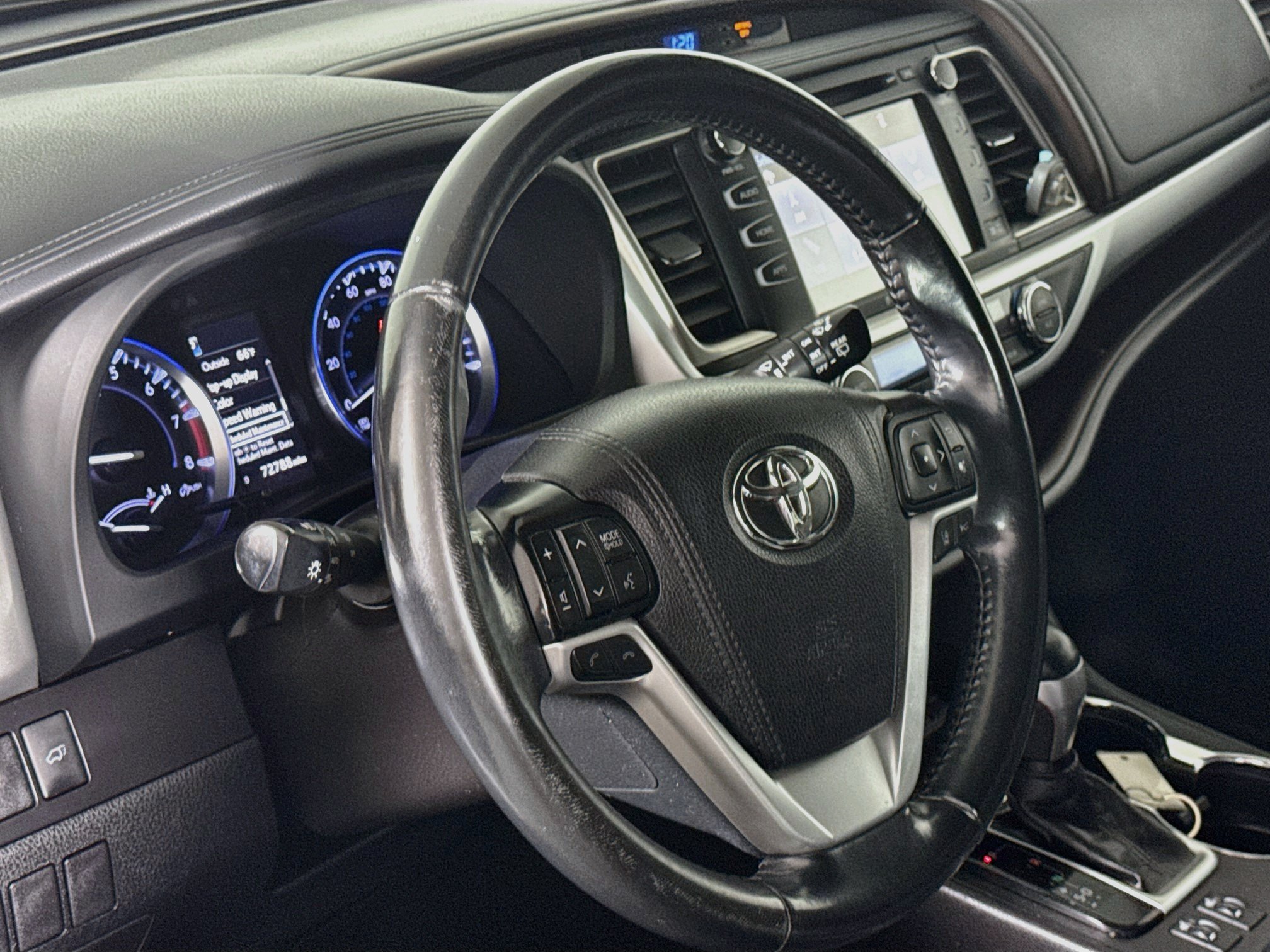 Certified 2019 Toyota Highlander XLE AWD/4WD image 10