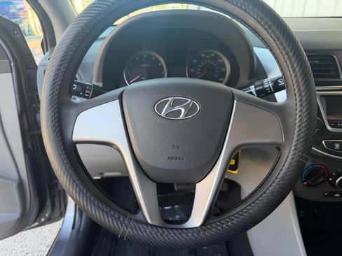 Used 2016 Hyundai Accent SE FWD image 22