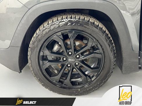 Used 2021 GMC Terrain SLE w/ Driver Convenience Package FWD image 33
