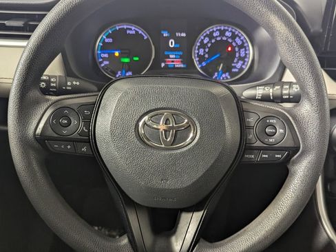 Used 2020 Toyota RAV4 XLE AWD/4WD image 16