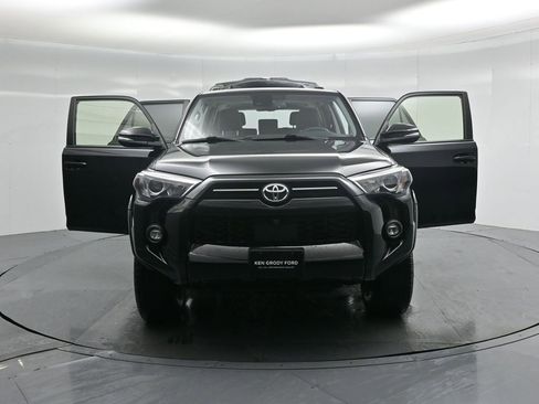 Used 2023 Toyota 4Runner SR5 Premium w/ Moonroof Package image 31