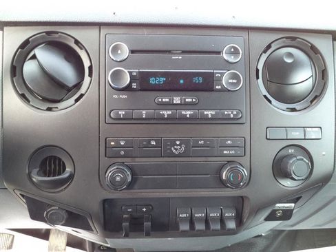 Used 2016 Ford F350 XL w/ Power Equipment Group image 19