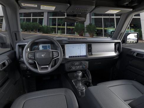 New 2025 Ford Bronco Badlands image 9