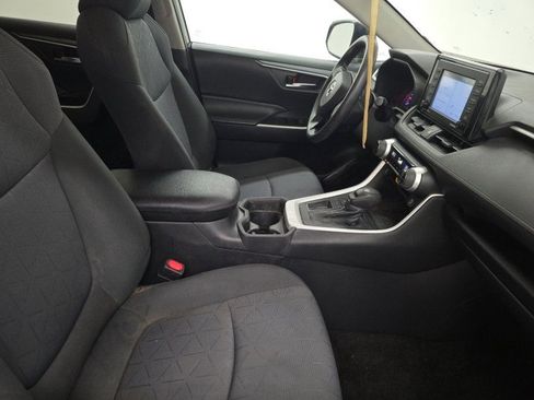 Used 2021 Toyota RAV4 XLE image 26