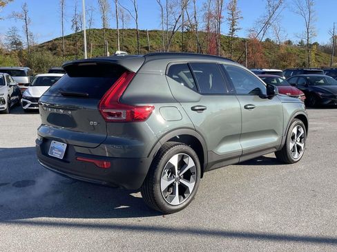 New 2026 Volvo XC40 B5 Plus w/ Protection Package Premier image 29