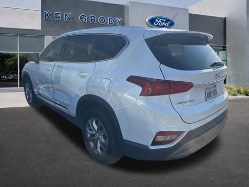 Used 2019 Hyundai Santa Fe SE image 6