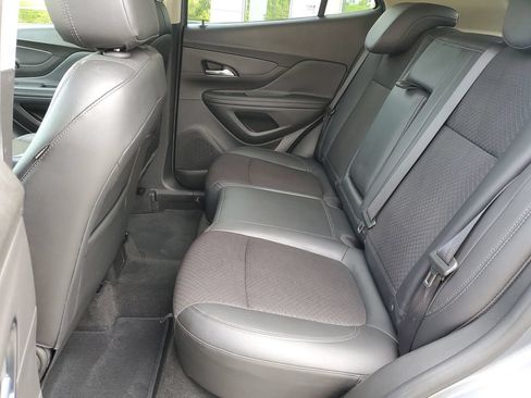 Used 2020 Buick Encore Preferred FWD image 12