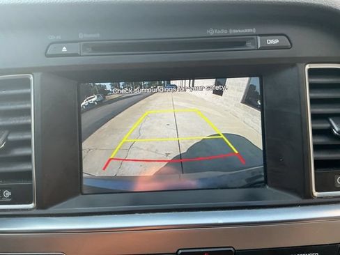 Used 2016 Hyundai Sonata SE FWD image 3