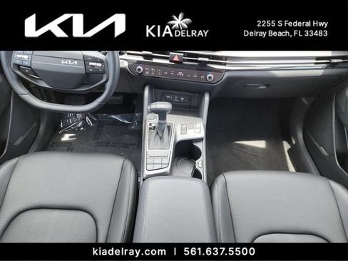 Used 2026 Kia Sportage EX w/ EX Panorama Roof Package FWD image 13