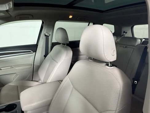 Used 2020 Volkswagen Atlas SEL FWD image 6