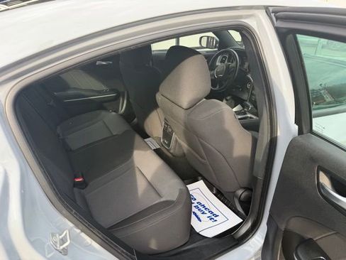 Used 2022 Dodge Charger SXT image 14