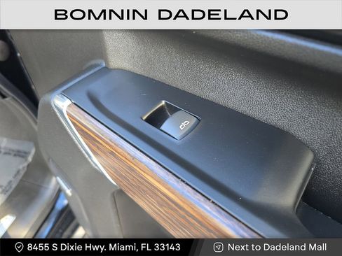 Used 2022 Chevrolet Silverado 2500 High Country w/ Z71 Off-Road Package image 18