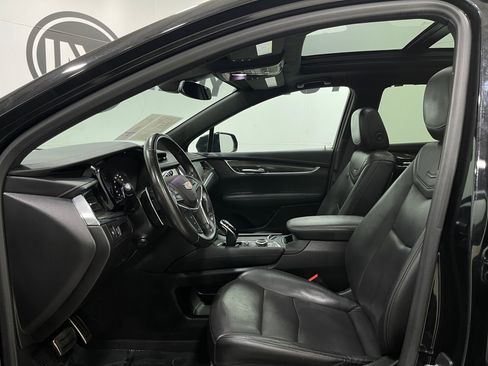 Used 2020 Cadillac XT5 Sportv w/ LPO, Floor Liner Package AWD/4WD image 13