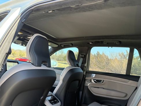 New 2026 Volvo XC90 B6 Ultra w/ Lounge Package image 24