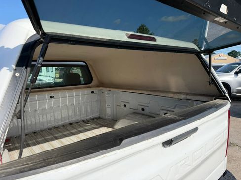 Used 2023 Chevrolet Silverado 1500 W/T RWD image 5