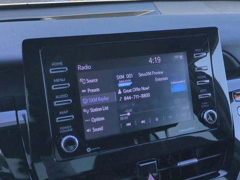 Used 2024 Toyota Camry SE image 13