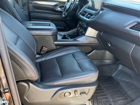 Used 2024 Chevrolet Suburban RST w/ Luxury Package image 10