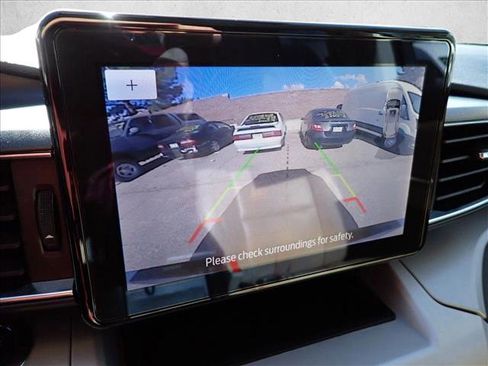 Used 2023 Ford Explorer XLT w/ Equipment Group 202A image 24