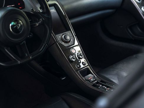 Used 2014 McLaren MP4-12C Spider RWD image 13