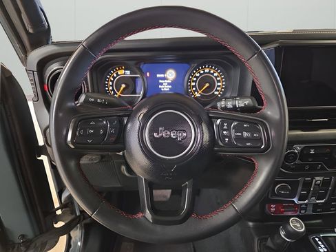 Used 2024 Jeep Wrangler Unlimited Rubicon image 14