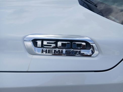Used 2022 RAM 1500 Laramie AWD/4WD image 13