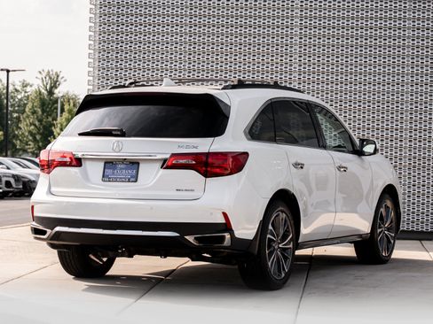 Used 2020 Acura MDX w/ Technology Package AWD/4WD image 4