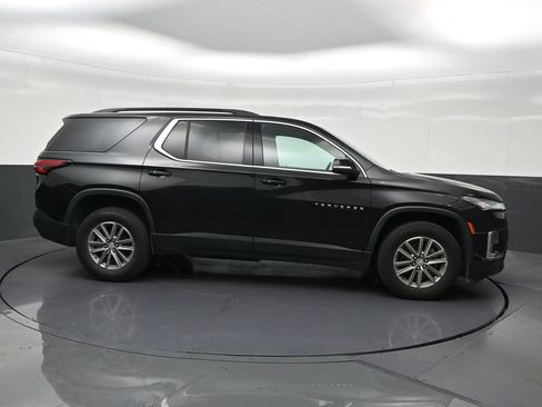 Used 2023 Chevrolet Traverse LT FWD image 7