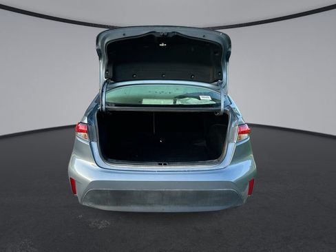 Used 2025 Toyota Corolla LE FWD image 29