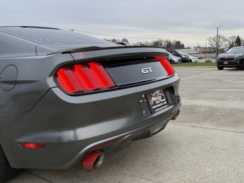 Used 2015 Ford Mustang GT image 12
