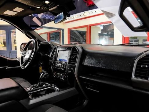 Used 2020 Ford F150 XLT w/ Equipment Group 302A Luxury AWD/4WD image 15