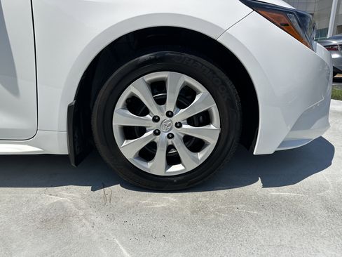 Certified 2025 Toyota Corolla LE FWD image 13