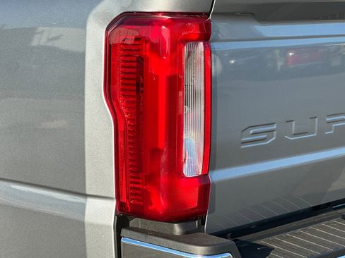 New 2026 Ford F250 XL w/ XL Chrome Package image 23