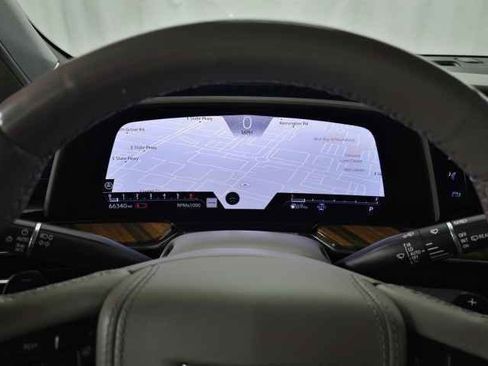 Used 2022 Cadillac Escalade Premium Luxury Platinum image 24