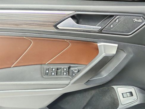 Used 2024 Volkswagen Tiguan SEL R-Line image 36