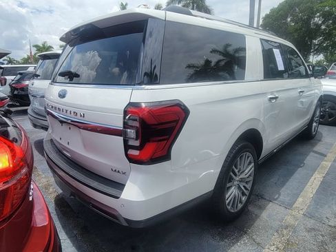 Used 2023 Ford Expedition Max Limited AWD/4WD image 3