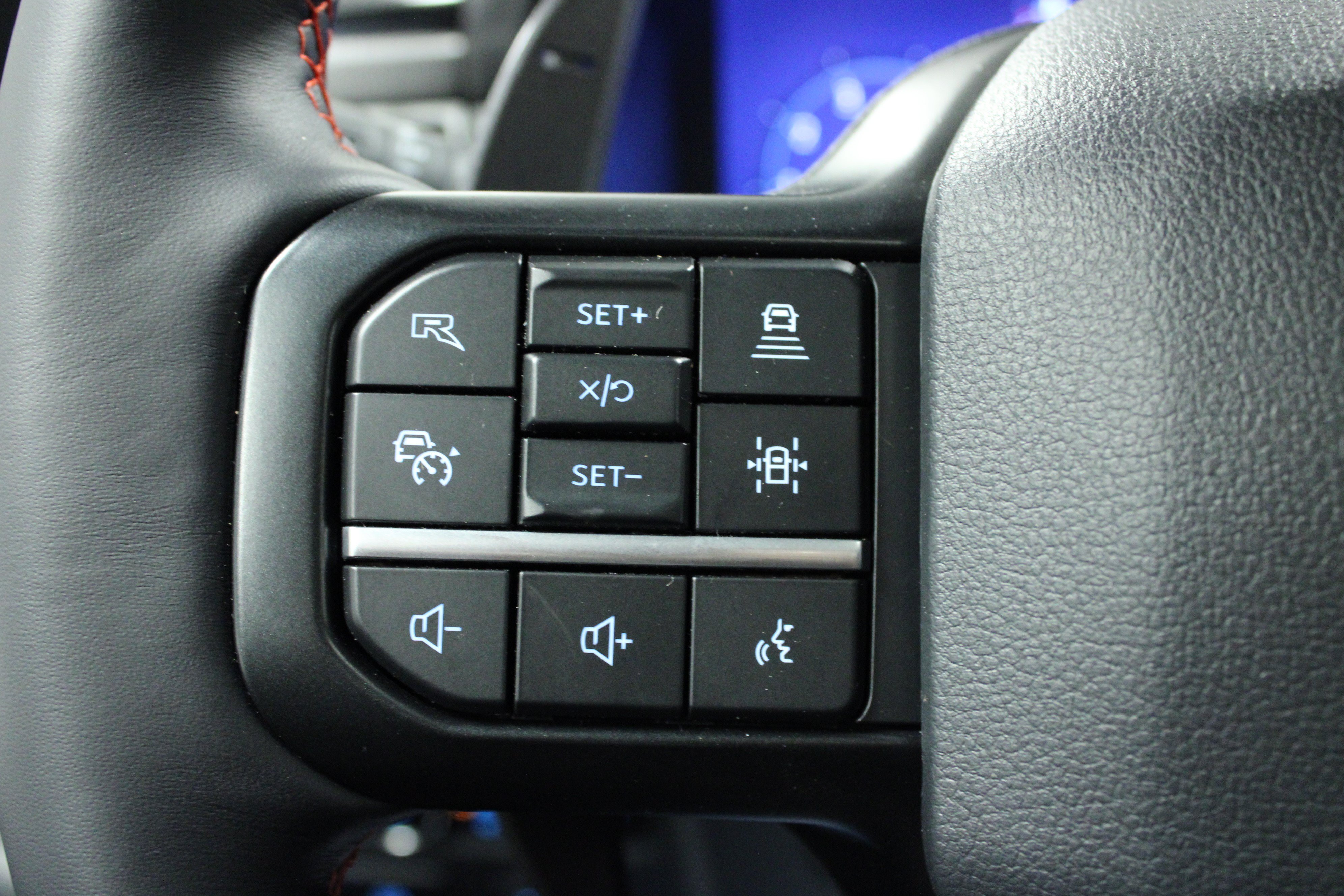 Used 2025 Ford F150 Raptor AWD/4WD image 21