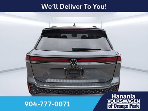 New 2026 Volkswagen Tiguan SE R-Line FWD image 4