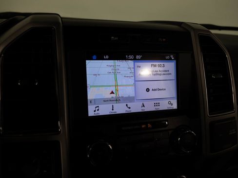 Used 2019 Ford F150 Lariat image 23