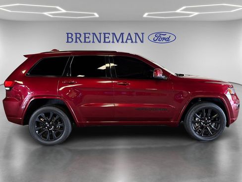 Used 2020 Jeep Grand Cherokee Altitude AWD/4WD image 4