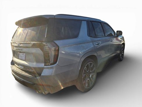 Used 2025 Chevrolet Tahoe RST w/ Advanced Technology Package image 4