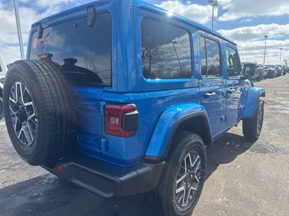 Used 2025 Jeep Wrangler Unlimited Sahara w/ Safety Group