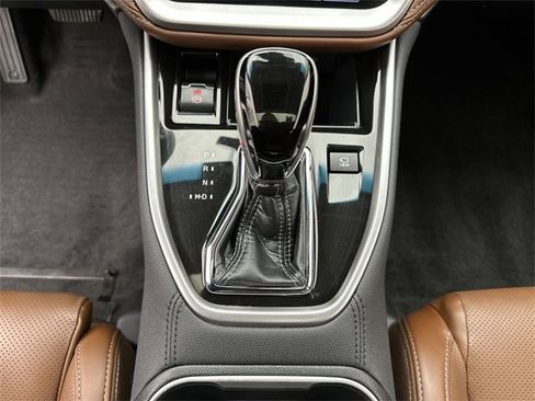 Used 2021 Subaru Outback Touring w/ Popular Package #2 image 20