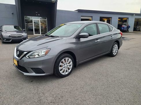 Used 2017 Nissan Sentra S FWD image 2